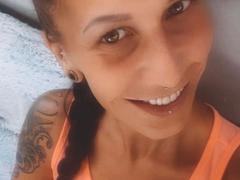 NatureMia-hot - female with brown hair webcam at xLoveCam