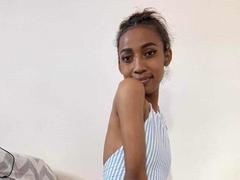 NiaiJolie - female webcam at xLoveCam