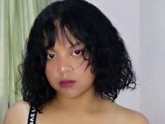 nicoltaylor05016 - female with black hair and  small tits webcam at ImLive