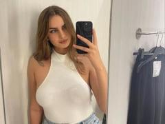 NicoleFlowers - female webcam at xLoveCam