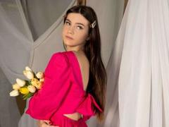 NicoleKissYou - female webcam at xLoveCam