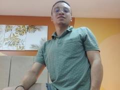 NightWiinD - male webcam at xLoveCam