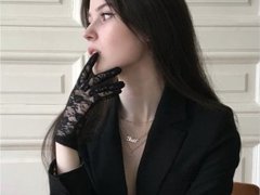 Chilling - female with black hair webcam at xLoveCam