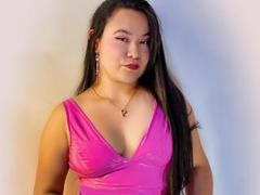 BriannaRous - female with brown hair and  small tits webcam at ImLive