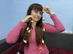 NinaFlawlees - female webcam at xLoveCam