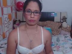 NinaFoxX - female webcam at xLoveCam