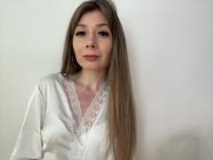 NinaClarke - female with brown hair webcam at LiveJasmin