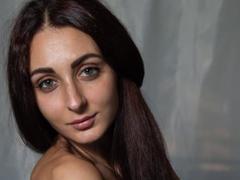 OhMatilda - female with brown hair and  small tits webcam at xLoveCam