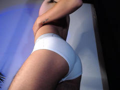 OliverHot69 - male webcam at xLoveCam