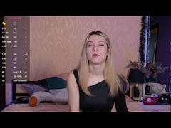 OliviaMur - blond female with  small tits webcam at xLoveCam