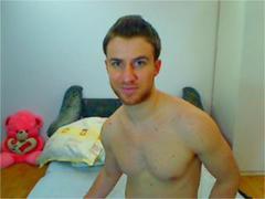 OneSexyGuy - male webcam at xLoveCam