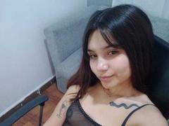 OnixSmith - female with black hair and  small tits webcam at xLoveCam