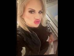 PamelaDeluxe-hot - blond female webcam at xLoveCam