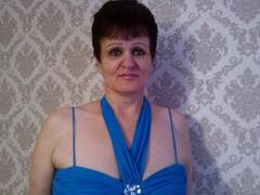 PaulaGoldens - female with black hair and  small tits webcam at xLoveCam