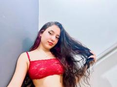 PerlaDumond - female with black hair webcam at xLoveCam