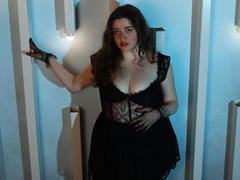 PolinaNantid - female with brown hair and  big tits webcam at LiveJasmin