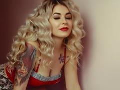 PrettyBlond - blond female webcam at ImLive