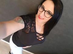 QueenParis-hot from xLoveCam