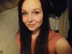 QueenZoe - female with brown hair and  small tits webcam at xLoveCam