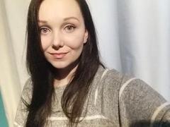 QueenZoe - female with brown hair and  small tits webcam at xLoveCam