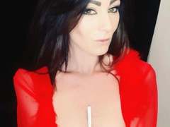 Rebella-hot - female with black hair webcam at xLoveCam