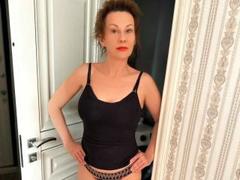 MilfGertii - female with brown hair webcam at ImLive