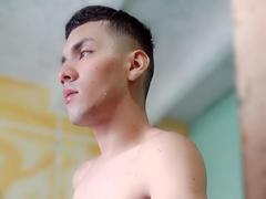 RonalSkinny - male webcam at xLoveCam