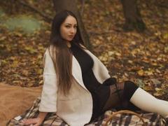 RosettaAbigale - female with brown hair and  big tits webcam at LiveJasmin