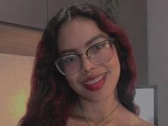 RouseGilmore - female with black hair webcam at xLoveCam