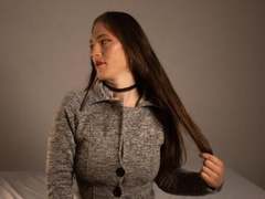 RoxanaKenn - female with brown hair and  small tits webcam at xLoveCam