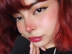 RoyalLuyury - female with red hair webcam at xLoveCam