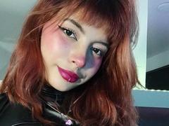 RoyalLuyury - female with red hair webcam at xLoveCam