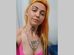 RuivaMisteriosa - female with red hair webcam at xLoveCam