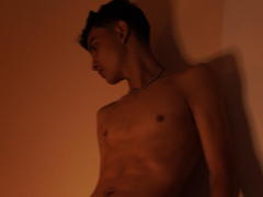 RyanLennox - male webcam at xLoveCam