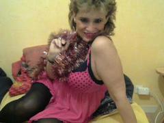 SamanthaMature - blond female webcam at xLoveCam