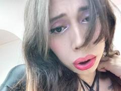 Sammy69x - shemale webcam at xLoveCam