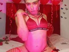 SaraLefth - shemale with black hair and  small tits webcam at xLoveCam