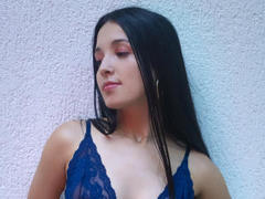 SarahGood - female with black hair and  small tits webcam at xLoveCam