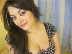 gipsyprincessNice - female with black hair and  big tits webcam at ImLive