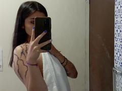 SarahhTanyas - female with brown hair webcam at xLoveCam