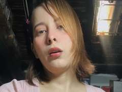 SaritaVelez - blond female webcam at xLoveCam