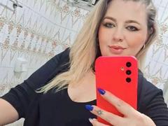 Sarithaa - female webcam at xLoveCam