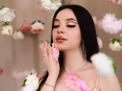 SashaSimmon - female with black hair and  small tits webcam at LiveJasmin