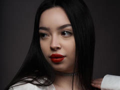 SashaSimmon - female with black hair and  small tits webcam at LiveJasmin