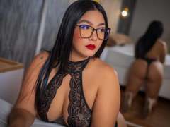 ScarlettJaackson - female with black hair webcam at xLoveCam