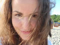 Schneewitchen1-hot - female with brown hair webcam at xLoveCam