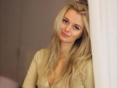 ValeriexAngel - blond female webcam at xLoveCam