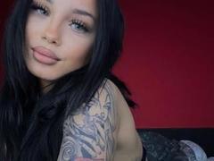 SecretLorena-hot - female with black hair webcam at xLoveCam