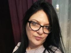 S3crettMilff - female with black hair webcam at ImLive