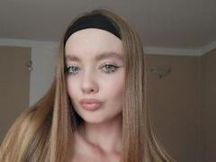 SelenaHoney - female webcam at xLoveCam